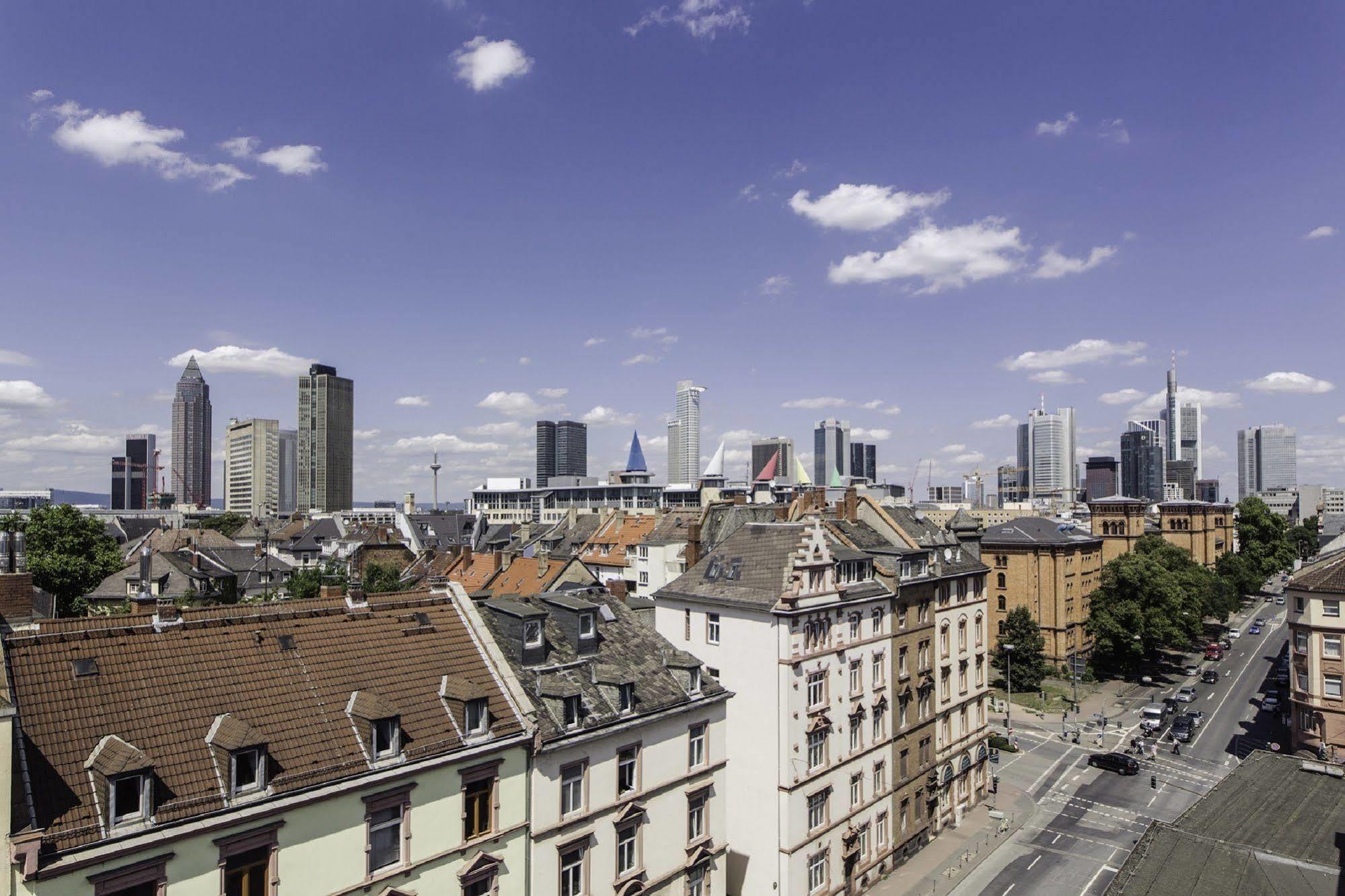 Pearl Design - Frankfurt Отель 4*
